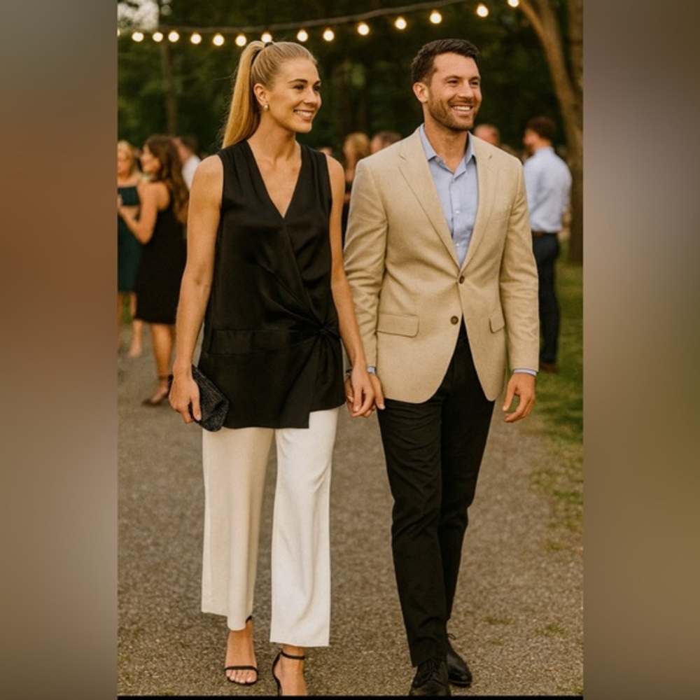 Cassis tunic, black, sleeveless, v-neck,cross-over front,  lower panel w/slit 🖤